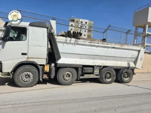 ضبط 34 طن مخلفات بناء قادمة من إسرائيل في قلقيلية ضبط 34 طن مخلفات بناء قادمة من إسرائيل في قلقيلية